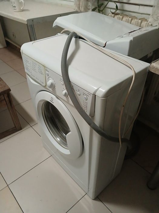 Машинки стиральные бу