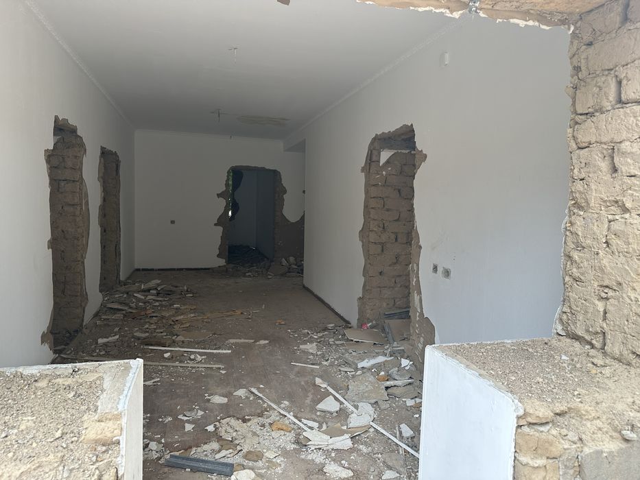 Бұзылған үйден қалған, құм қыш, газаблок, ескі ағаштар, стройматериалы
