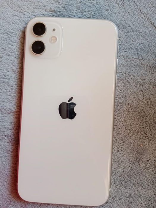 iPhone 11 128GB Белый Хорошее Состояние