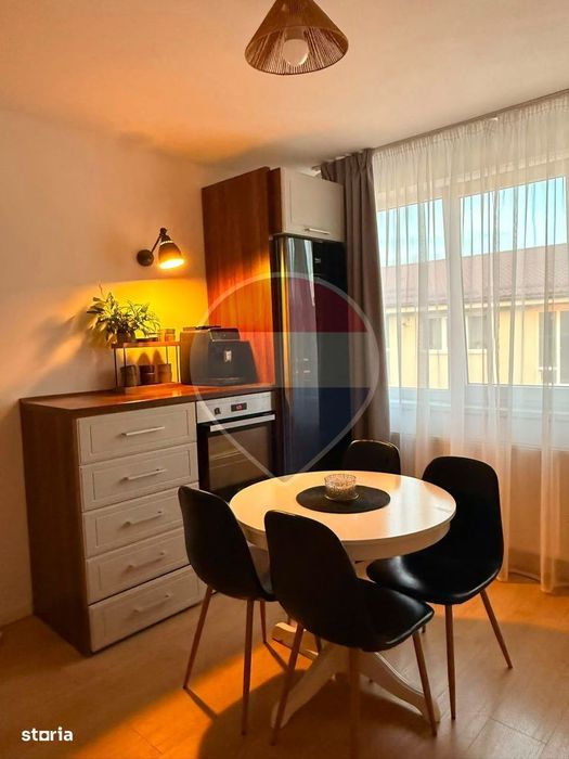 Apartament de vanzare cu 3 camere | Floresti