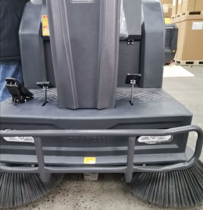 Подметальная машина , для паркингов, парковок, клининг,СВХ.