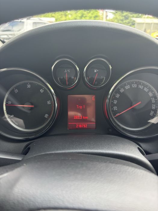Opel astra j hatchback 1.7 diesel