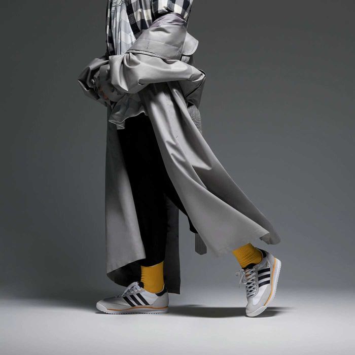 Обувки унисекс  ADIDAS SL72 RS   размери 38-46