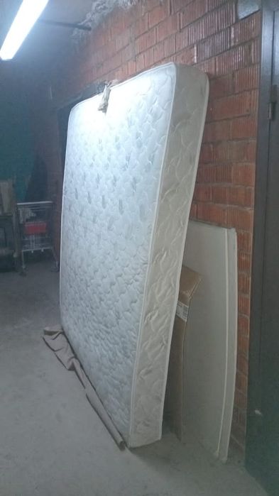 Матрас 2×2 бу хорошем состоянии для