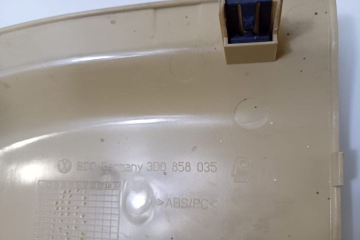 Capac  lateral panou bord 3D0858035 Volkswagen VW Phaeton prima gener