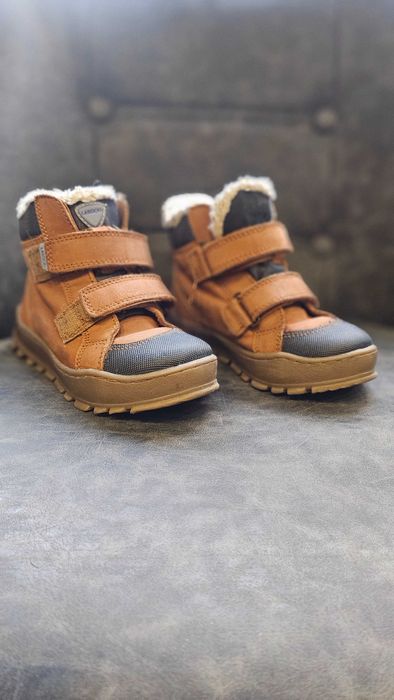 Детски зимни обувки от естествена кожа