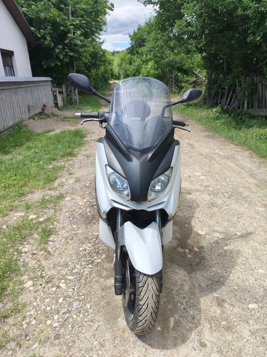 Vănd motocicletă Yamaha 250 x-max