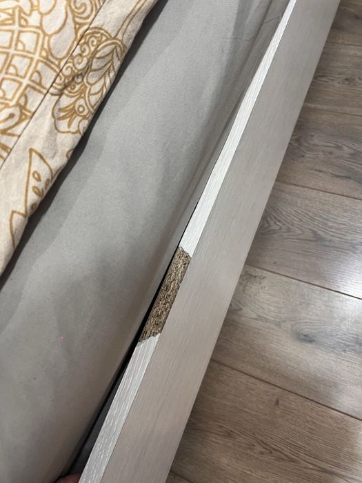 Продам кровать без матраса