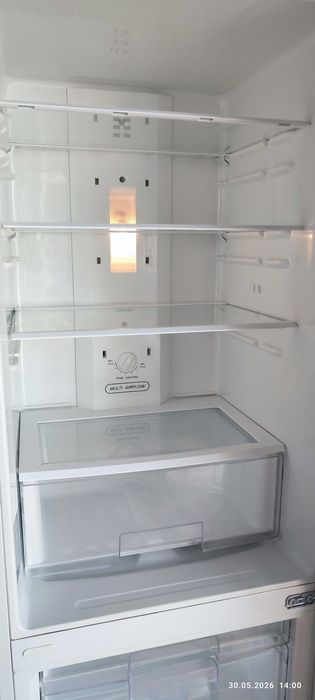 Холодильник LG no frost.
