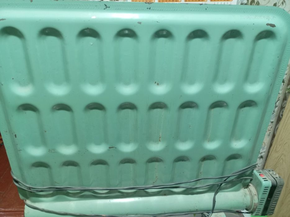 Продаётся  обогреватель-батарея масленная... Цена 300тыс