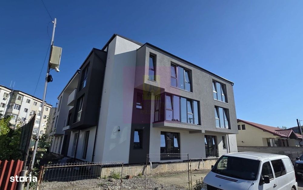 Apartament NOU cu 4 camere de vanzare in Campina