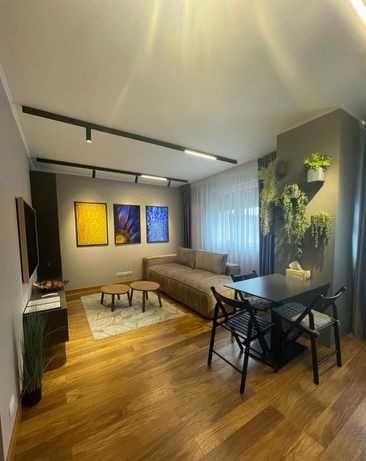 Non Stop Inchiriez Apartament in Regim Hotelier