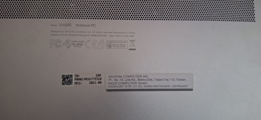 Vand laptop Asus Zenbook i5