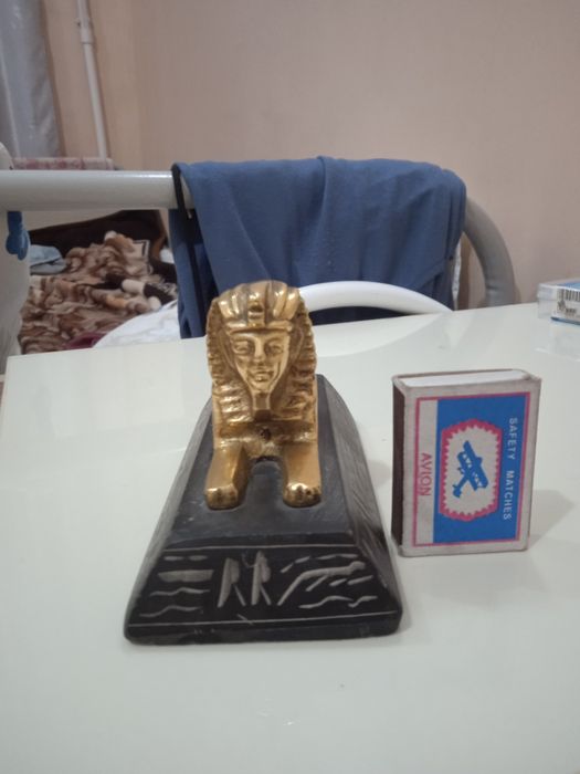 Статуэтка " сфинкс "