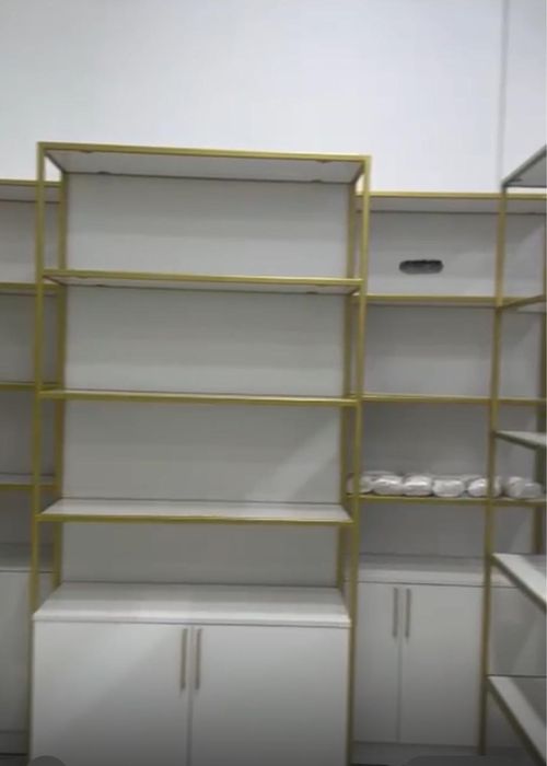 Продам торговые витрины-стелажи