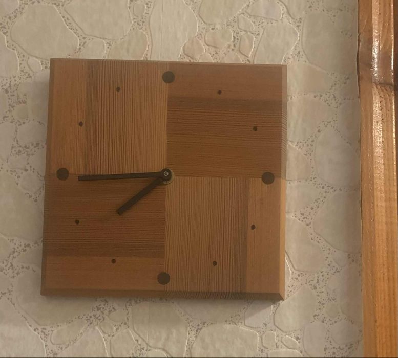 Стилен часовник от дърво* Стенен* Работи точно