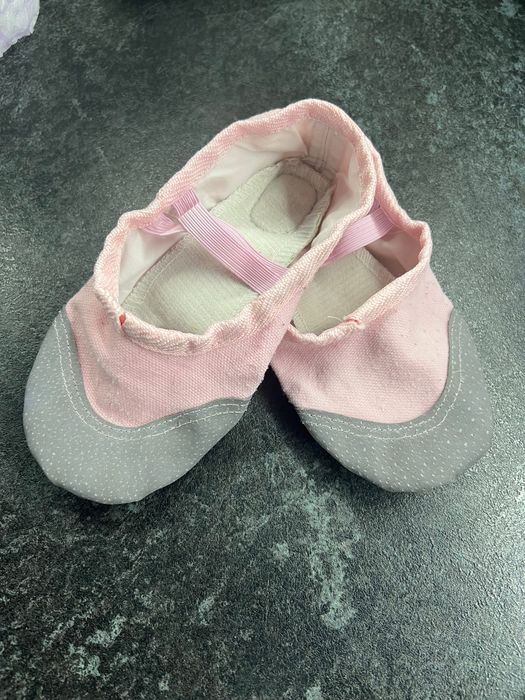 За малки балерини - всичко по 2 лв