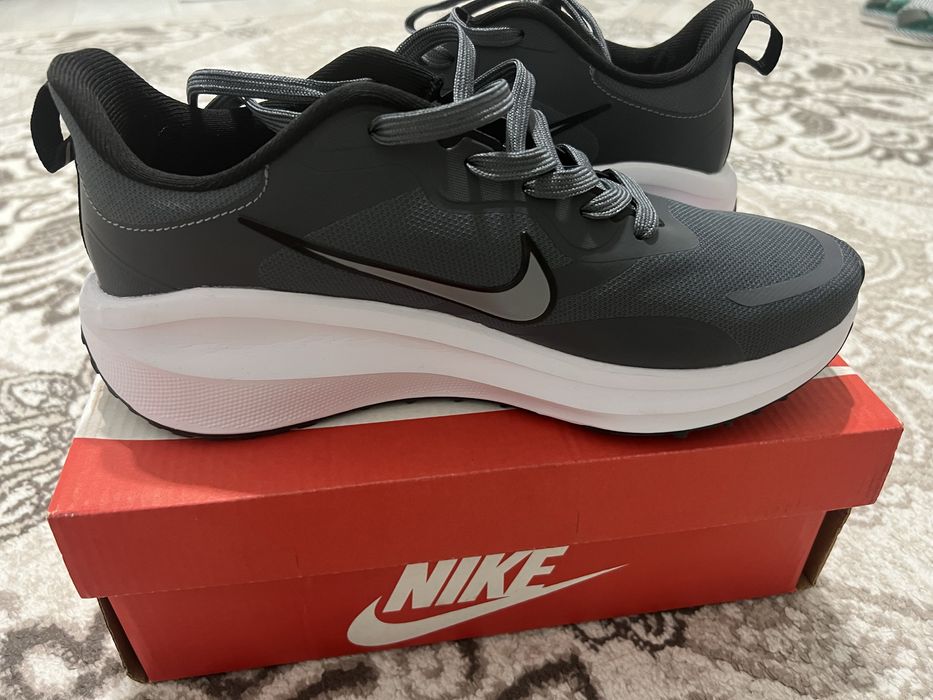 Кроссовки air zoom nike