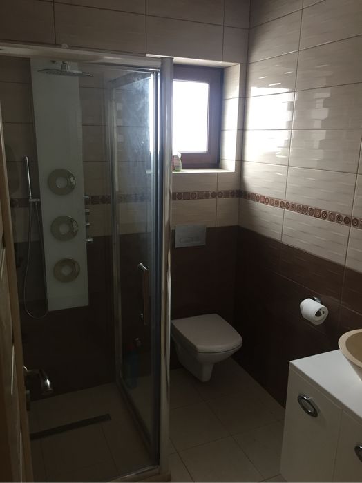 PF inchiriez casa Campului