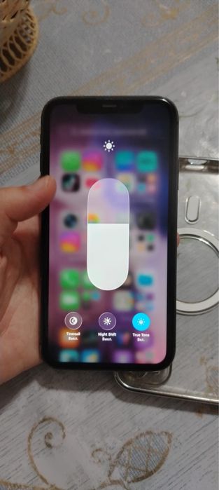 Айфон 11 сатылады