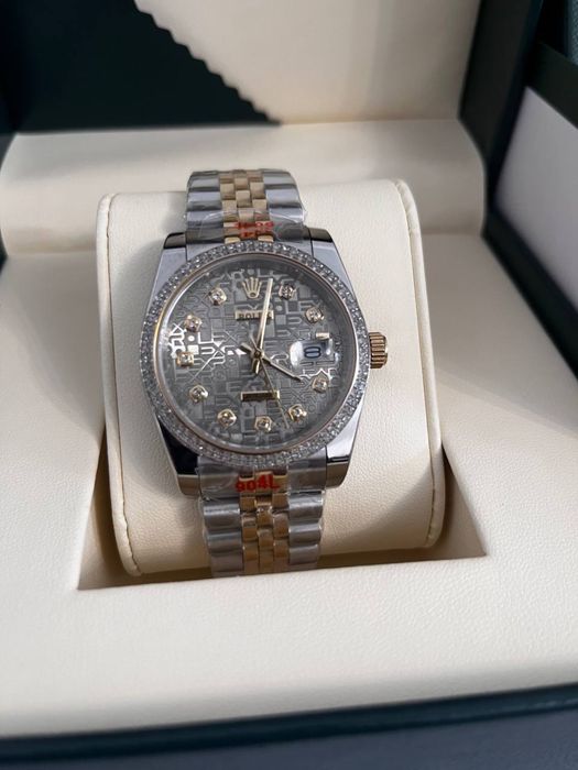 Часы Rolex золото с брилиантами