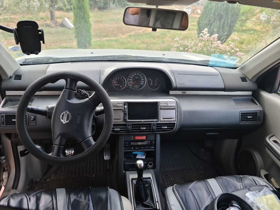 СУВ Nissan X-Trail Т30, бензин