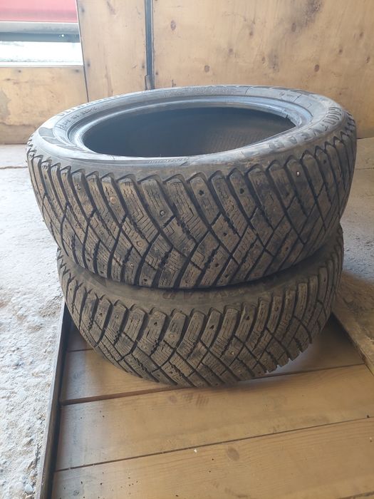 Продам зимние  шины с шипами  185/55/15