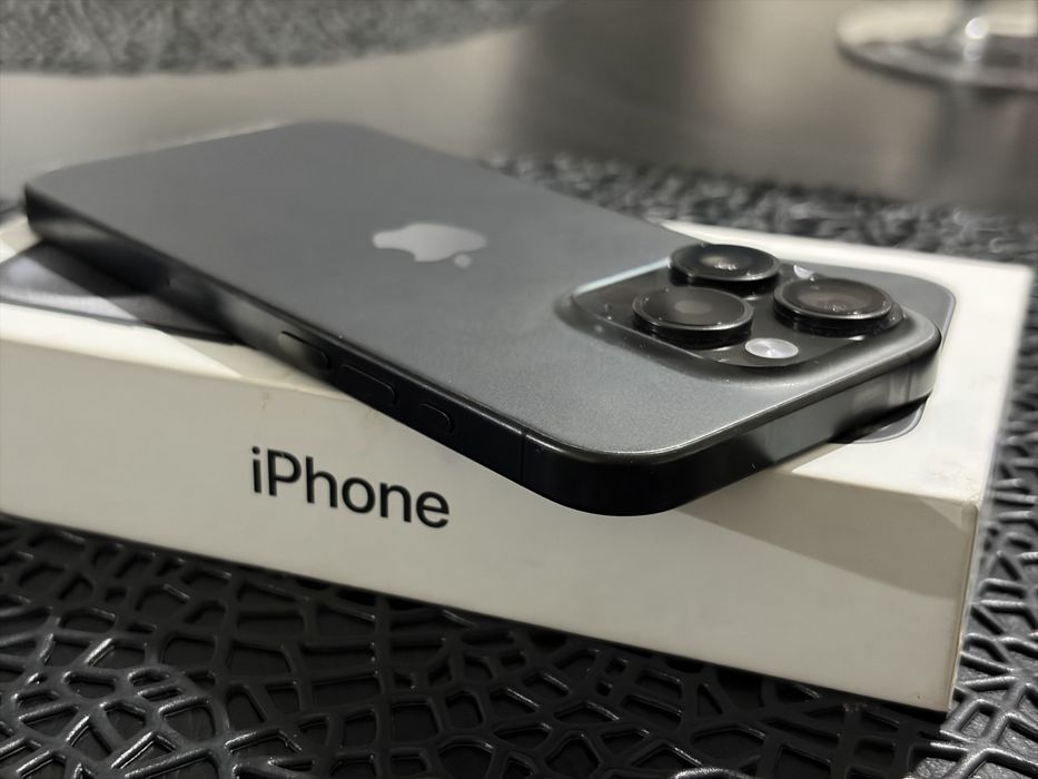 iPhone 15 Pro 128GB Black titanium - Възможен бартер