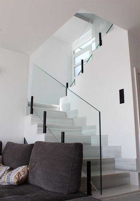 Balustrada din inox cu sticla securizata