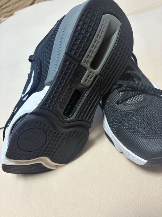 Дамски Nike маратонки