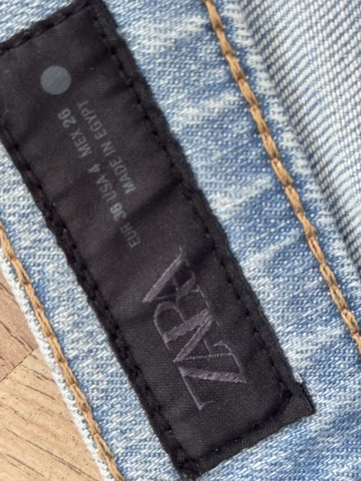 ZARA сини дънки средна талия