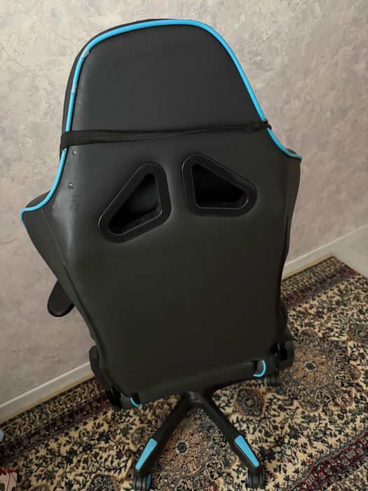 Игровой стул кожанный