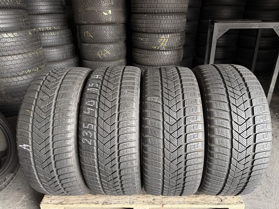 4 anvelope iarna 235/40/19 , Pirelli , TO ( echipate Tesla ) , 6.5 mm !