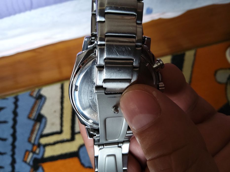 Casio edifice efv-600d-2avuef часовник