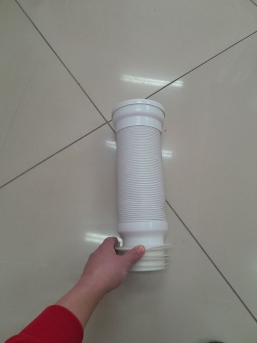 Продам нрвую гофру для унитаза