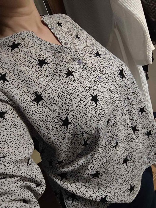 Бяла блуза на черни звезди Jacqueline de Yang