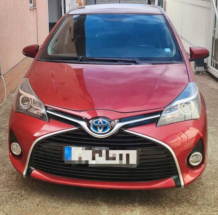 Продавам Toyota Yaris SwissTrend + Газова уредба