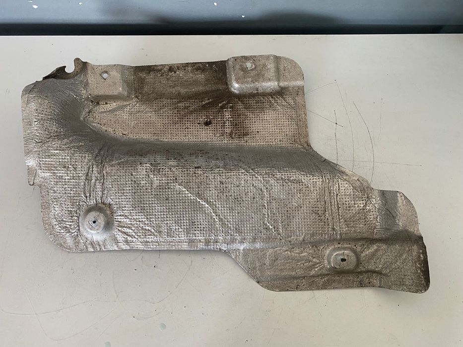Scut termic rezervor VOLVO V60 2014-2018 31321124