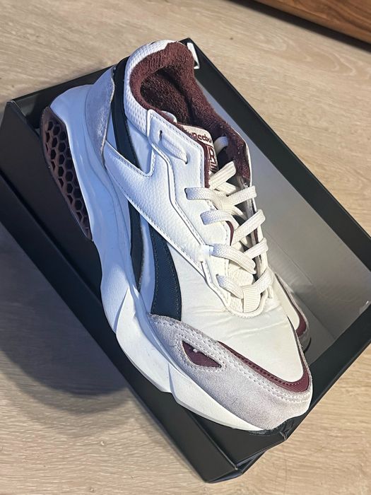 Маратонки Reebok Hexalite Legacy 39