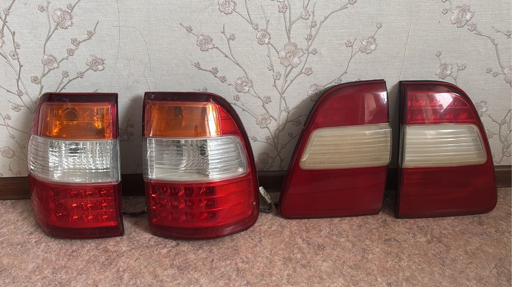 Ланд крузер 100 задны фар