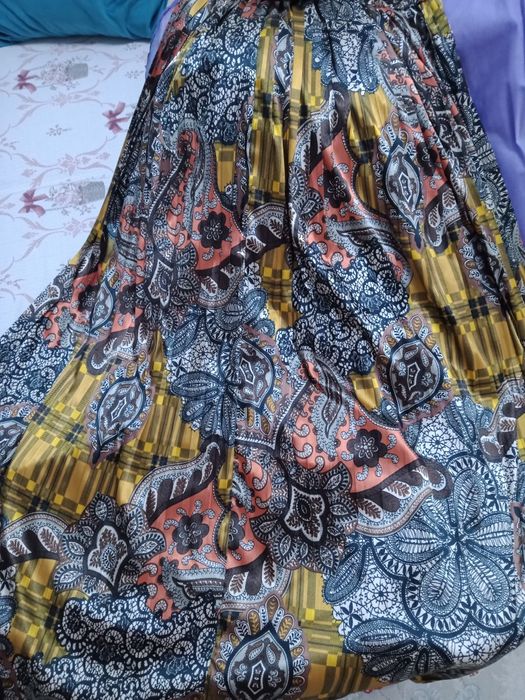 Платье атласное длинное