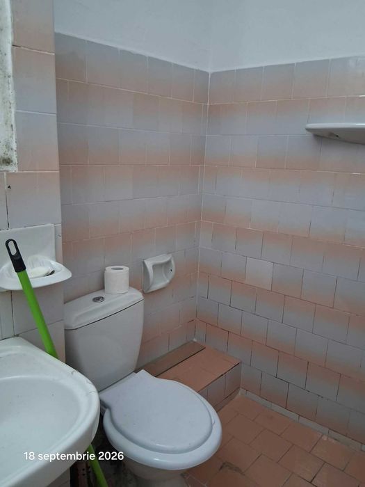 Viitoarea ta locuință: str. Energiei, et. 2, vedere stradală sud, decomandat, termoizolat, logie, balcon, termopan, centrală nouă wi-fi, finisaj vechi
