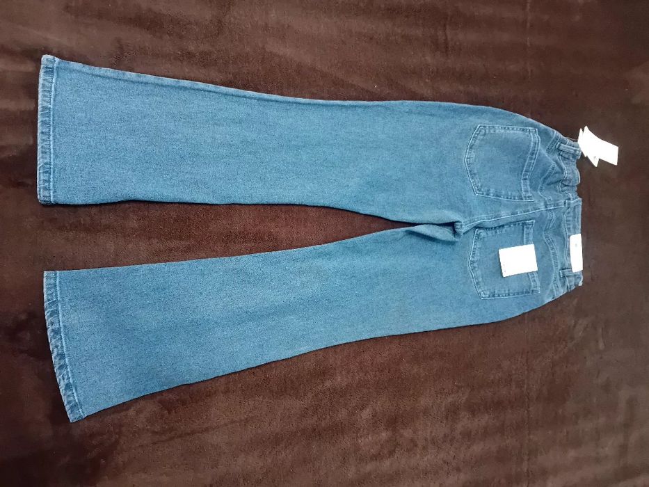 Blugi marime 152 noi