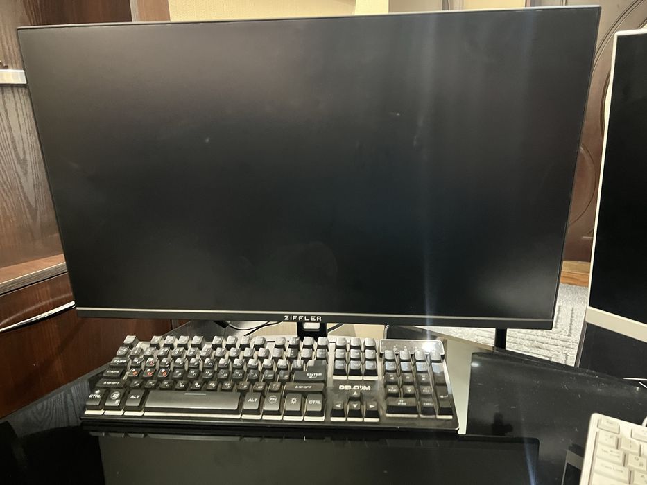 Ziffler manitor keys holati yaxshi