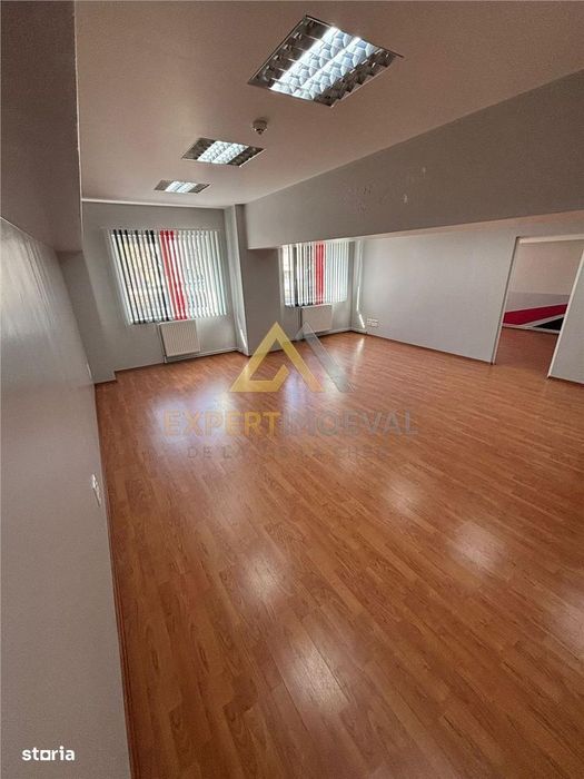 Spatiu de inchiriat etaj 1 Aleea Olteniei  77.63 mp
