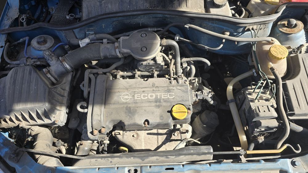 Opel Corsa C, 2001, se vinde intreaga ptr dezmembrat.