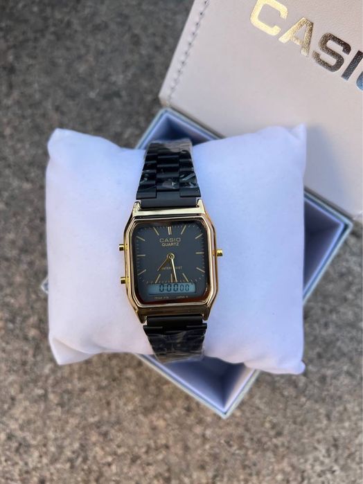 стильные часы Casio Quartz новый