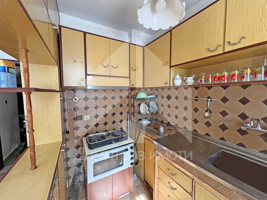 Продава се Четиристаен апартамент в Нови пазар - 94 кв.м за 798 €/кв.м - Снимка #2