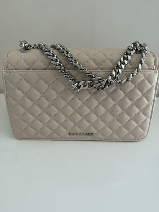 Дамски чанти Guess Jeans Steve Madden