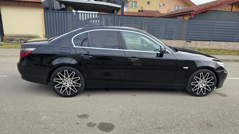 Vind sau schimb bmw 530 2005 in stare foarte bună acte la zi recent fa